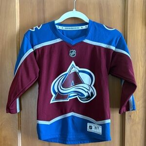 Colorado Avalanche Nathan MacKinnon Kids' Hockey Jersey